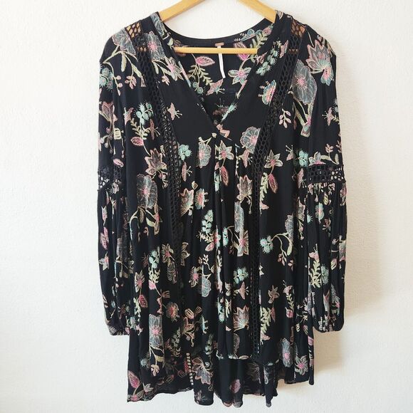 Free People Womens XS Just The Two Of Us Black Boho Tunic Peasant Floral Top - Picture 2 of 11